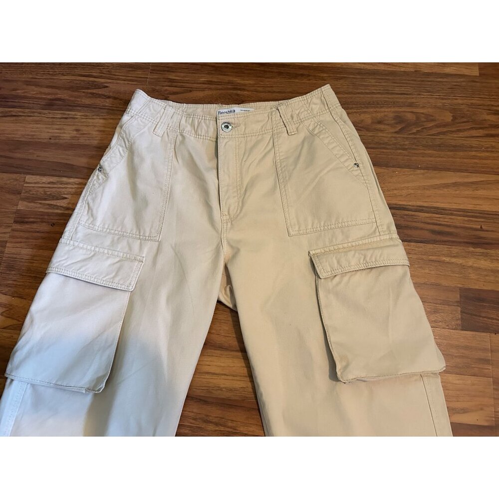 Bershka Mens Cargo Pants 40 30 Khaki Beige Straight Leg Medium Rise Utility Pock - Picture 10 of 15